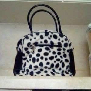 Polka dot black and white hangbag